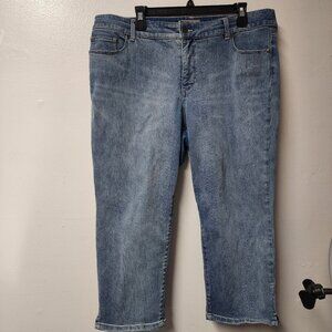 Chico's so slimming  size 3 light wash denim jeans casual
